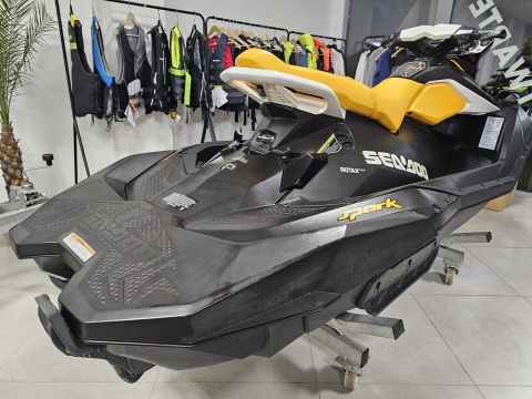 Sea-Doo Spark 3UP 90 KM, Stopień, Schowek, VTS 2019r. 59 mth AUDIO Sea-Doo Spark 3UP 90 KM, Stopień, Schowek, VTS 2019r. 59 mth AUDIO