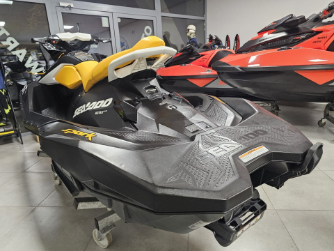 Sea-Doo Spark 3UP 90 KM, Stopień, Schowek, VTS 2019r. 59 mth AUDIO Sea-Doo Spark 3UP 90 KM, Stopień, Schowek, VTS 2019r. 59 mth AUDIO